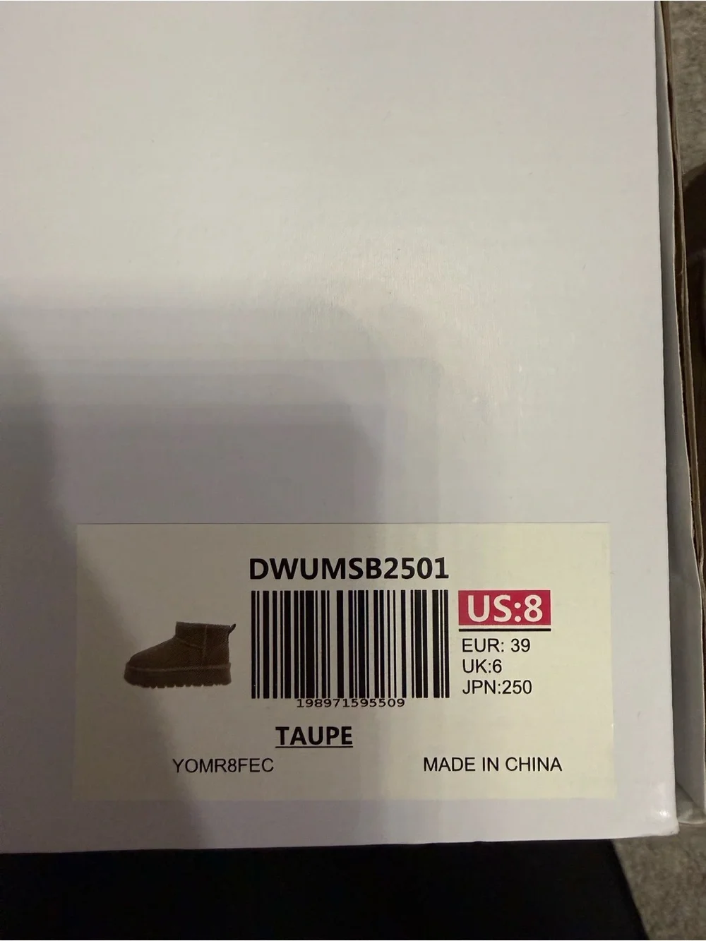 Dream Pairs color Taupe - size 8 never worn